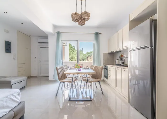 Elegant Suite 4 Near The Beach